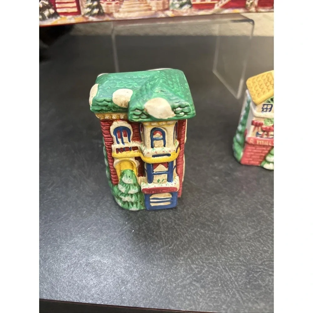 Vtg~Set Of 4~Christmas Village Ceramic Napkin Ring~Holiday Houses~IOB